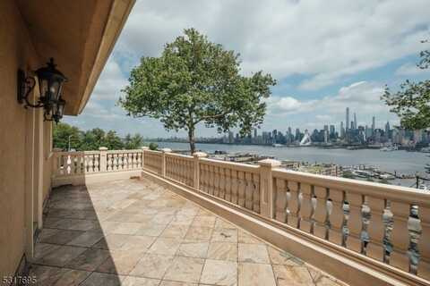 821-823 Boulevard, Weehawken, NJ 07086