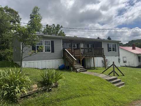 1050 1st St, Idamay, WV 26576