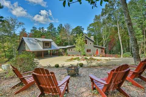 214 Osage Drive, Scaly Mountain, NC 28775