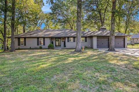 1606 NW Fawn Court, Blue Springs, MO 64015