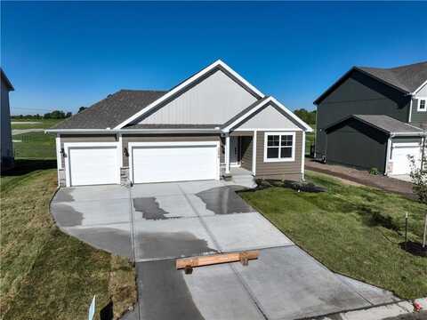 310 Woodview Drive, Raymore, MO 64083