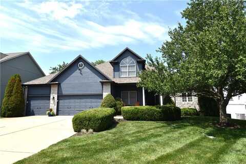 2693 SW REGAL Drive, Lees Summit, MO 64082