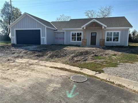 808 S Colony Avenue, East Lynne, MO 64743