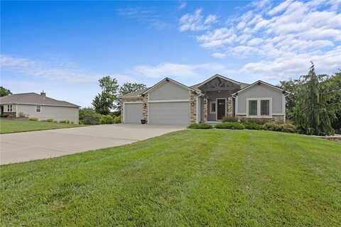 12015 S Eagle Crest Drive, Lees Summit, MO 64086