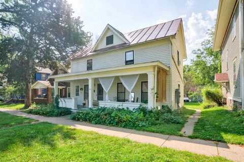 415 Church St., IowaCity, IA 52245