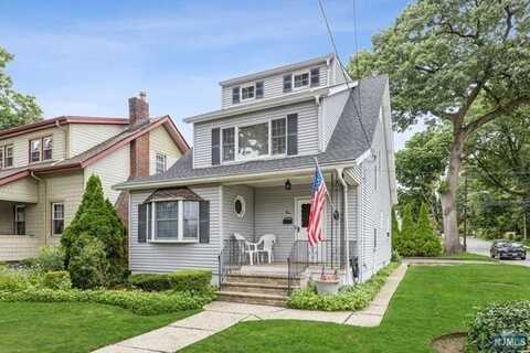 2 South Stoughton Place, Bergenfield, NJ 07621