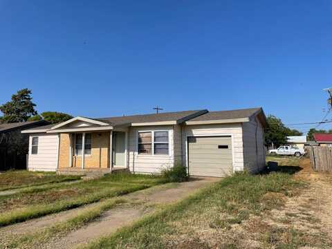 1205 Ave M, Ralls, TX 79357