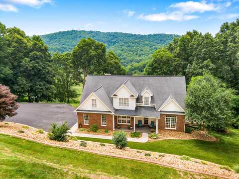 2130 Lubna Drive, Christiansburg, VA 24073