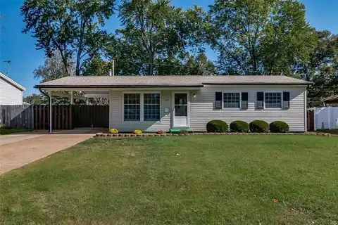 1215 Estes Drive, Florissant, MO 63031