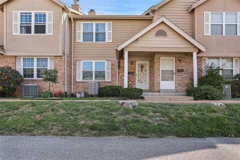 258 Carmel Woods Drive, Ellisville, MO 63021