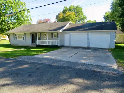 1418 19th Street, Highland, IL 62249