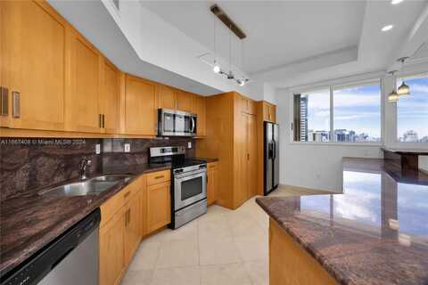 6422 Collins Ave, Miami Beach, FL 33141