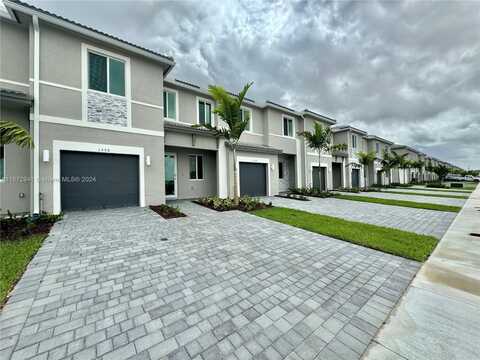 1355 SE 7th Ter, Homestead, FL 33034