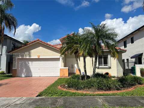 8111 NW 186th Ter, Hialeah, FL 33015