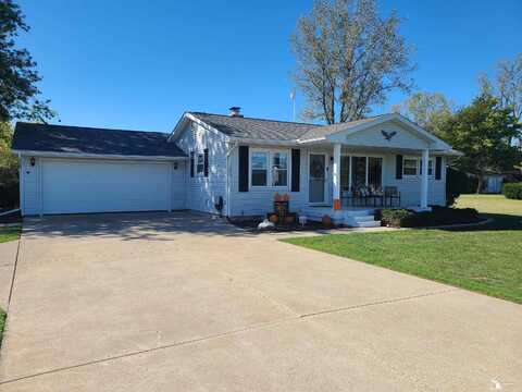 13683 N Suder, La Salle, MI 48145