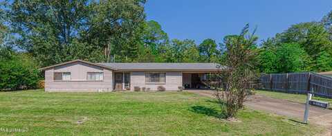 5256 Parkway Drive, Jackson, MS 39211