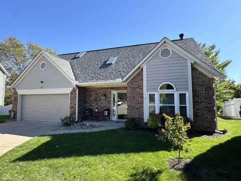 47 Dapple Court, Zionsville, IN 46077