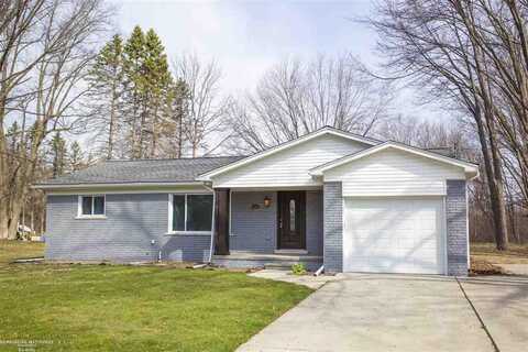 22905 Glenwood, Clinton Township, MI 48035