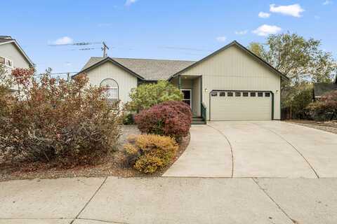 3320 NE Cruise Loop, Bend, OR 97701