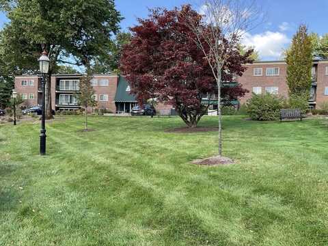 1202 Greendale Ave, Needham, MA 02492