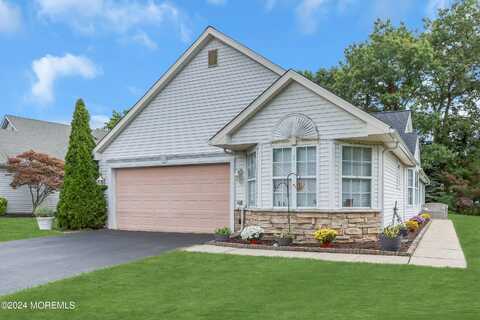 19 Round Valley Lane, Lakewood, NJ 08701