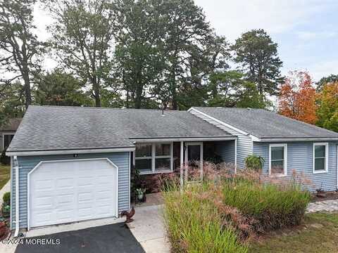 4 Berry Hill Road, Whiting, NJ 08759