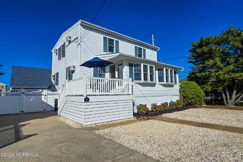 115 Guyer Avenue, Lavallette, NJ 08735