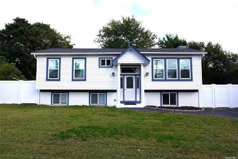 2609 Kane Avenue, Medford, NY 11763