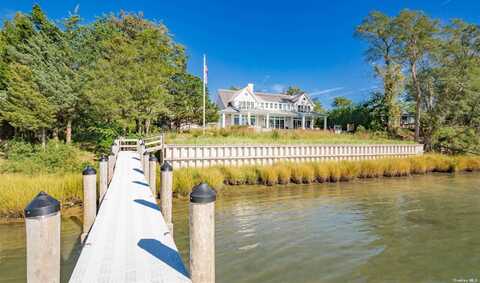 539 Noyack Road, Southampton, NY 11968