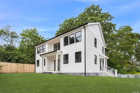 9 Willow Shade Avenue, East Quogue, NY 11942