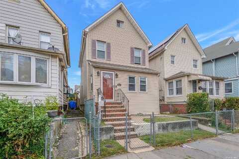 1653 Castleton Avenue, Staten Island, NY 10302