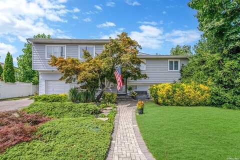 366 W 23rd Street, Deer Park, NY 11729