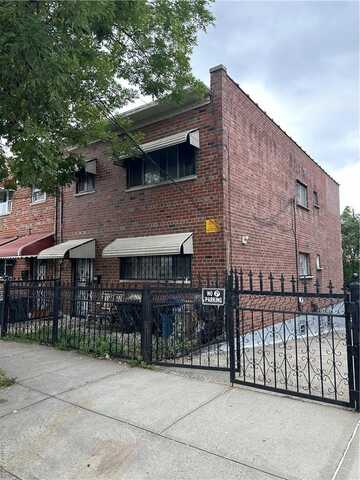 823 E 214, BRONX, NY 10467