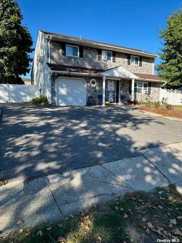 136 Acorn Avenue, Central Islip, NY 11722