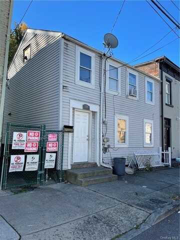 233 E Washington Street, Newburgh, NY 12550