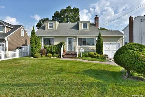 251 N Pine Street, Massapequa, NY 11758