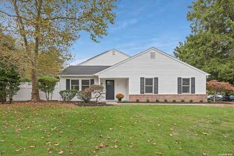 7 Federal Lane, Coram, NY 11727