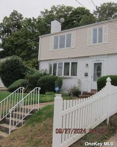 111 President Street, Hempstead, NY 11550