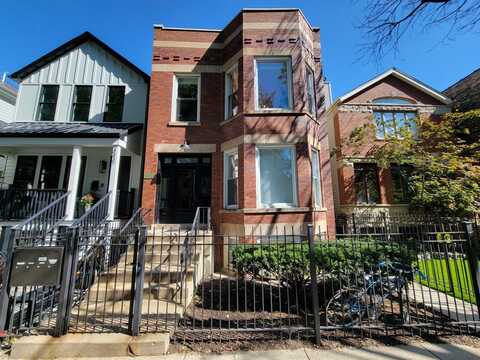 3333 N Oakley Avenue, Chicago, IL 60618