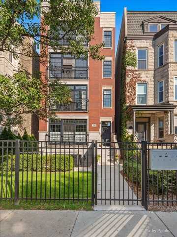 3749 N Wilton Avenue, Chicago, IL 60613