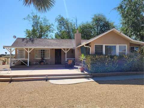 9488 Trinidad Road, Phelan, CA 92371