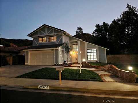 20958 Susan Carole Drive, Saugus, CA 91350