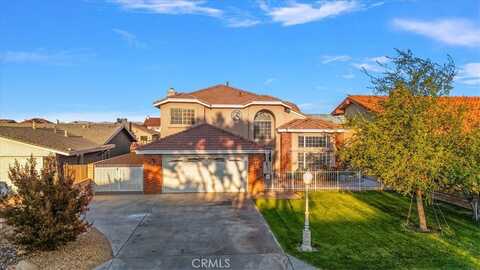 13715 White Sail Drive, Victorville, CA 92395