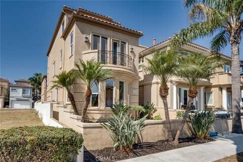 309 8th Street, Huntington Beach, CA 92648