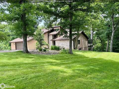 2962 Woodland Drive, Burlington, IA 52601