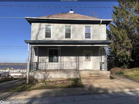 700 S 3Rd Street, Burlington, IA 52601