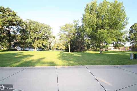 1320 N Kentucky Avenue, Mason City, IA 50401