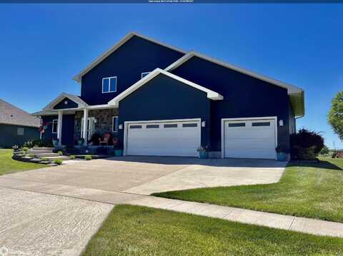 413 Lexington Drive, Clear Lake, IA 50428