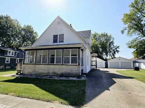 711 Sweeny Avenue, Burlington, IA 52601