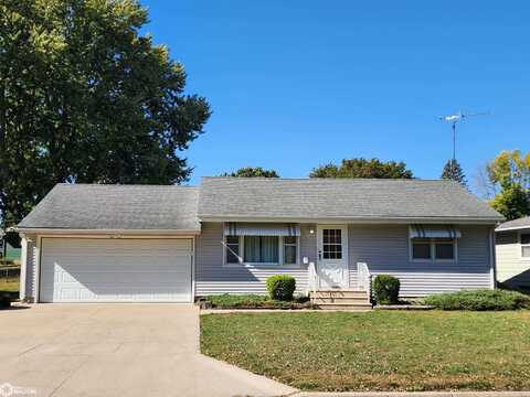 135 Sunny Circle, Mason City, IA 50401